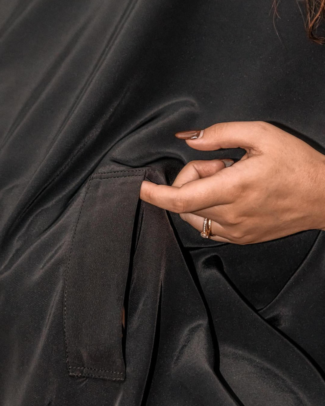 Penteador Tipo Seda Com Aberturas